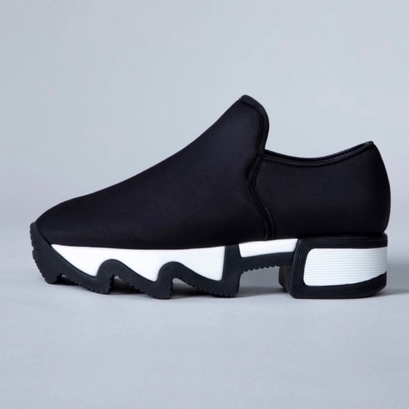 Women’s iRi WES I Black Outline Low Top Sneaker- Size 37.5 - Picture 2 of 14